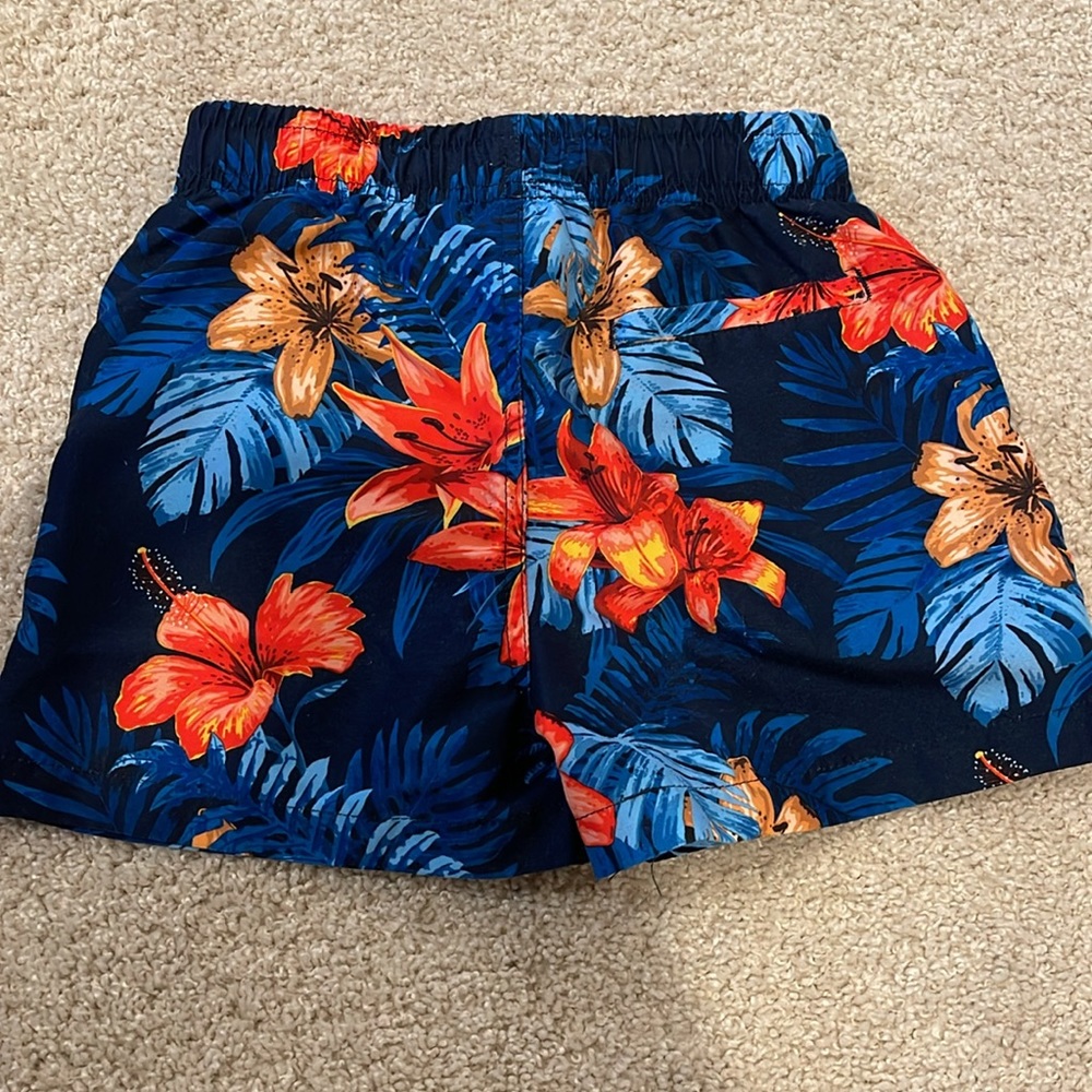 Mayoral Swim Shorts size 5 little kid - Picture 2 of 4